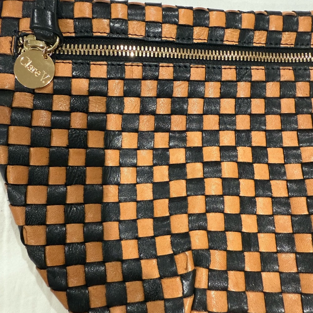 Clare V Grande Fanny - Picture 4 of 9